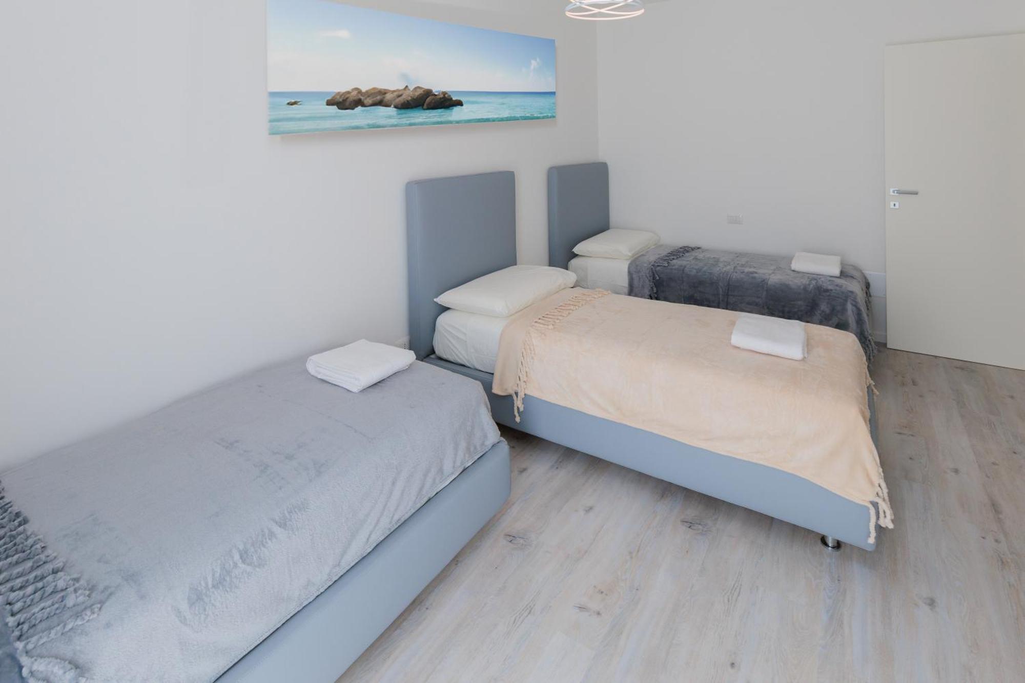Wave Island! Luxury Resort A Jesolo - Piscina E Park Free! エクステリア 写真