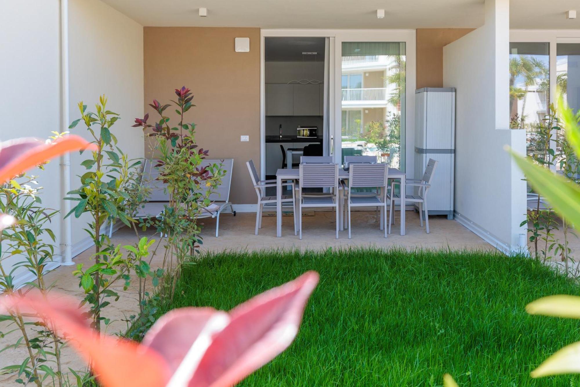 Wave Island! Luxury Resort A Jesolo - Piscina E Park Free! エクステリア 写真