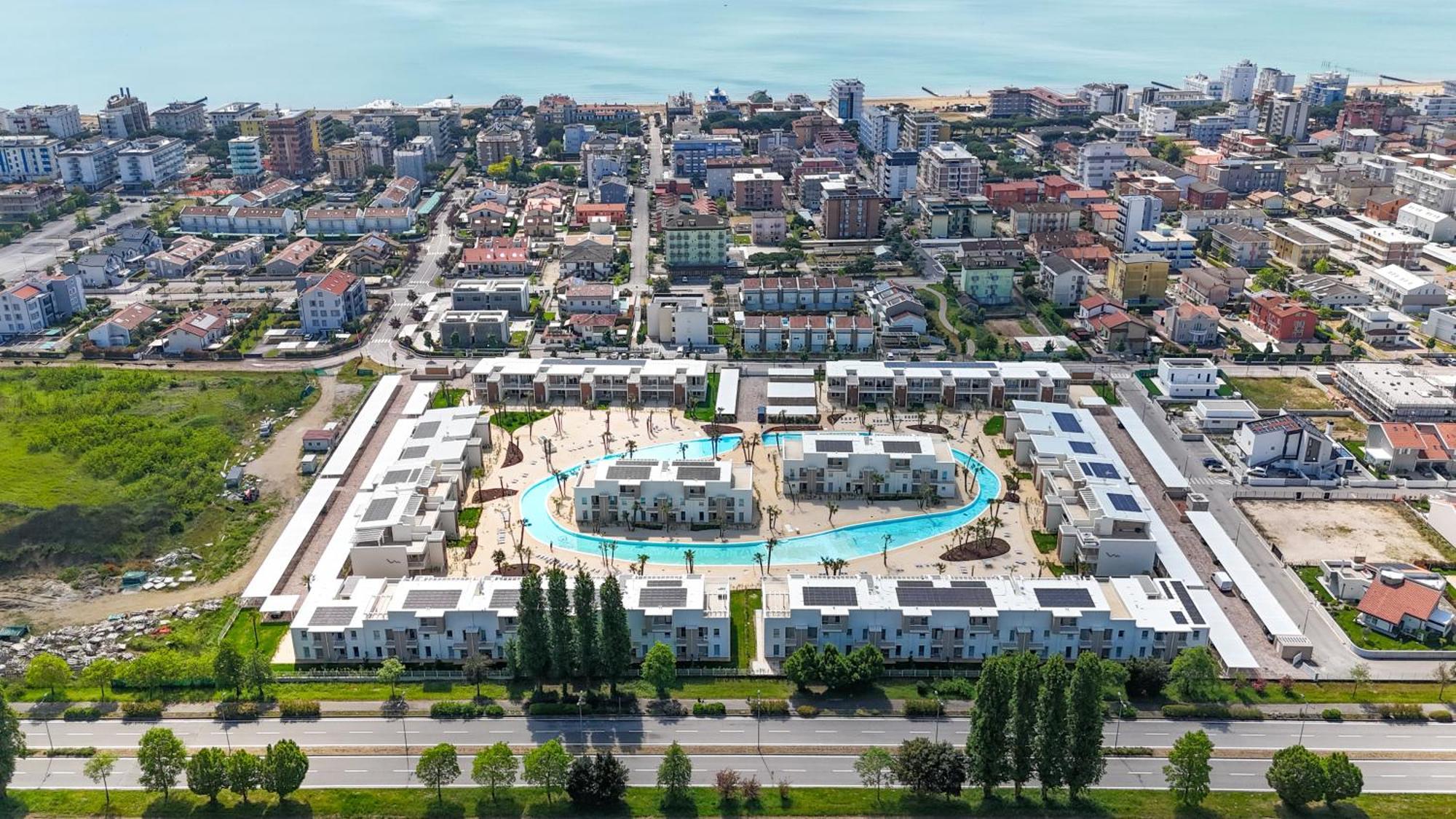 Wave Island! Luxury Resort A Jesolo - Piscina E Park Free! エクステリア 写真